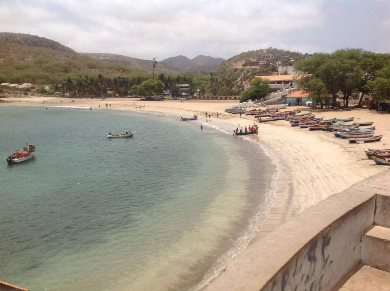Casa Cabral : Big Apartment Next To The Beach タラファル エクステリア 写真