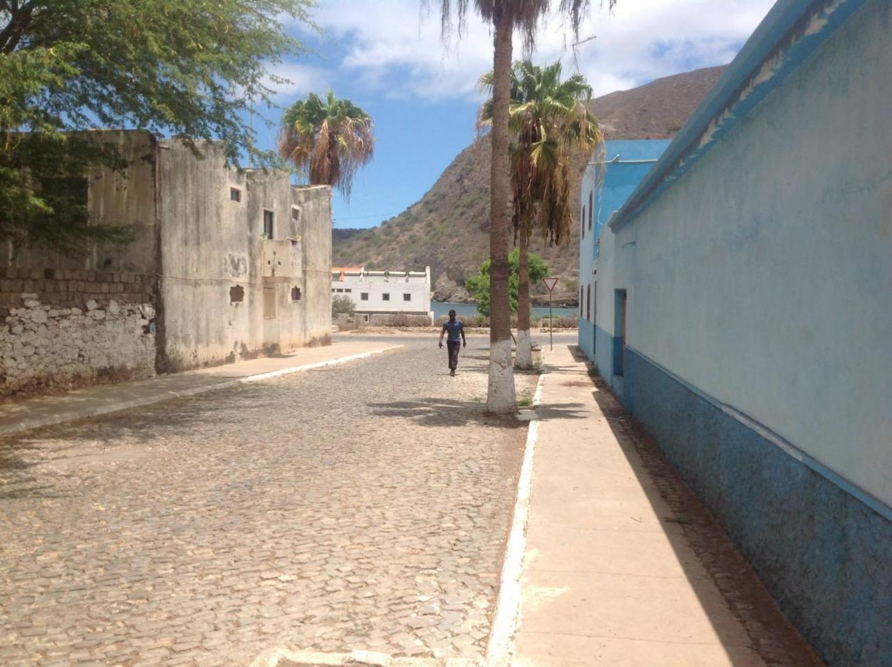 Casa Cabral : Big Apartment Next To The Beach タラファル エクステリア 写真