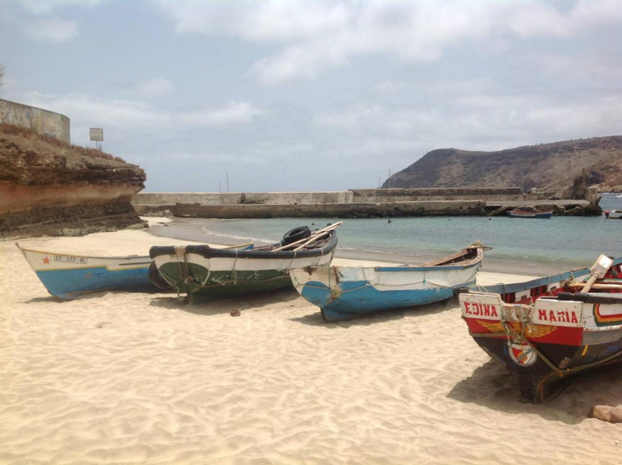 Casa Cabral : Big Apartment Next To The Beach タラファル エクステリア 写真